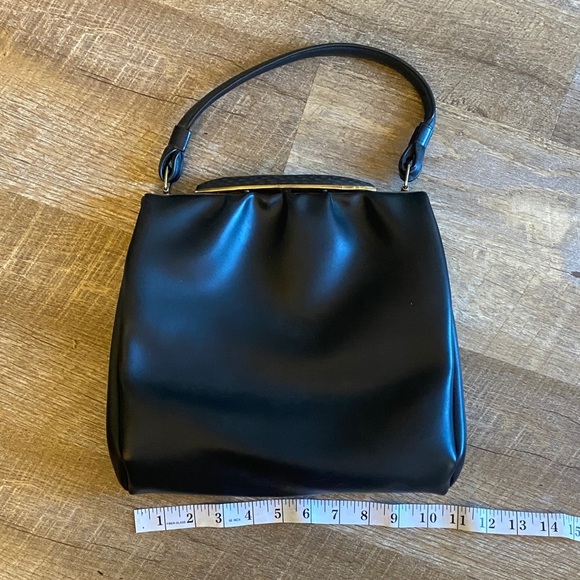 Vintage Black Leather Handbag - Picture 2 of 9